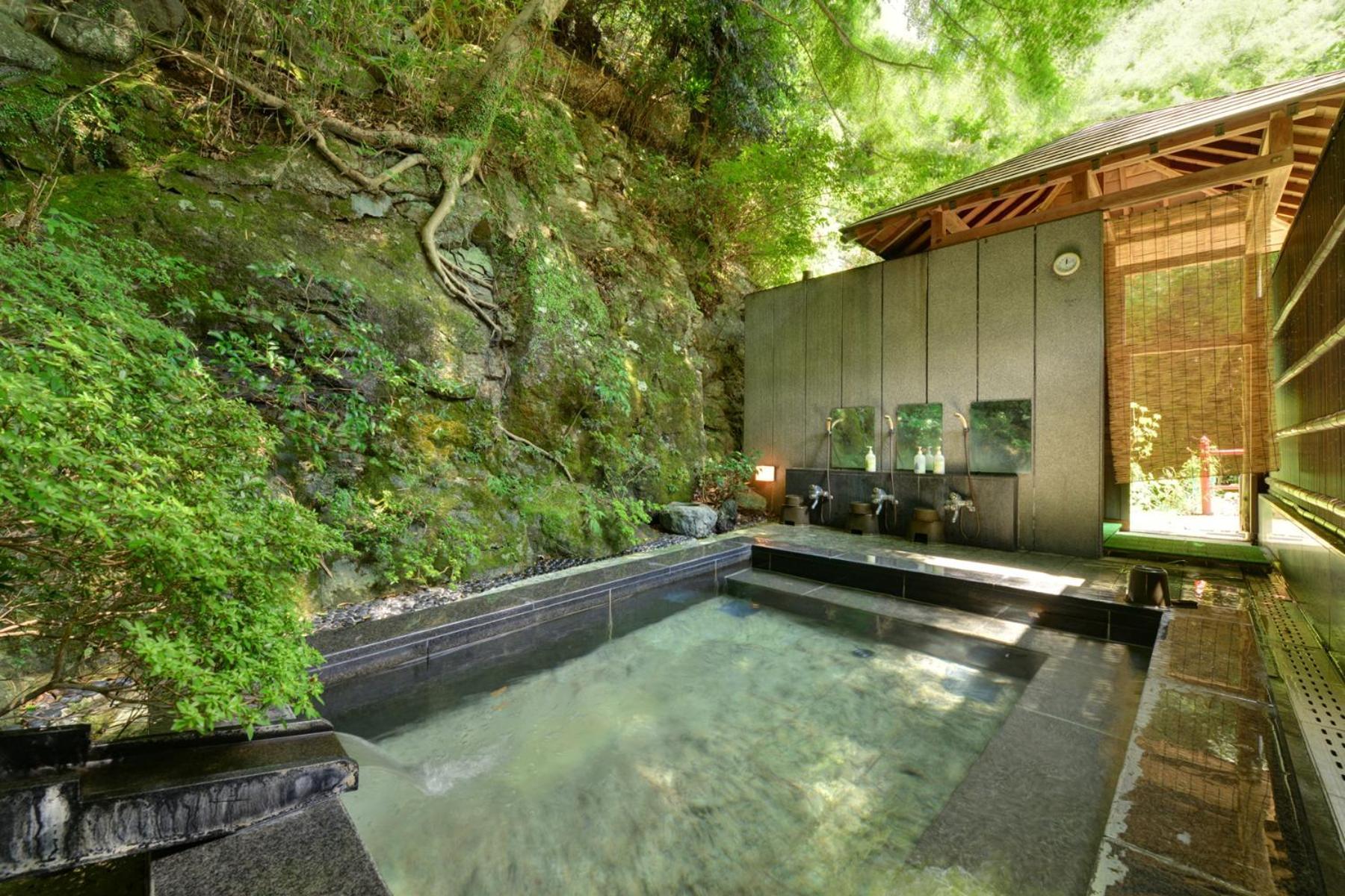 Togakubo Hotel Isehara Екстериор снимка