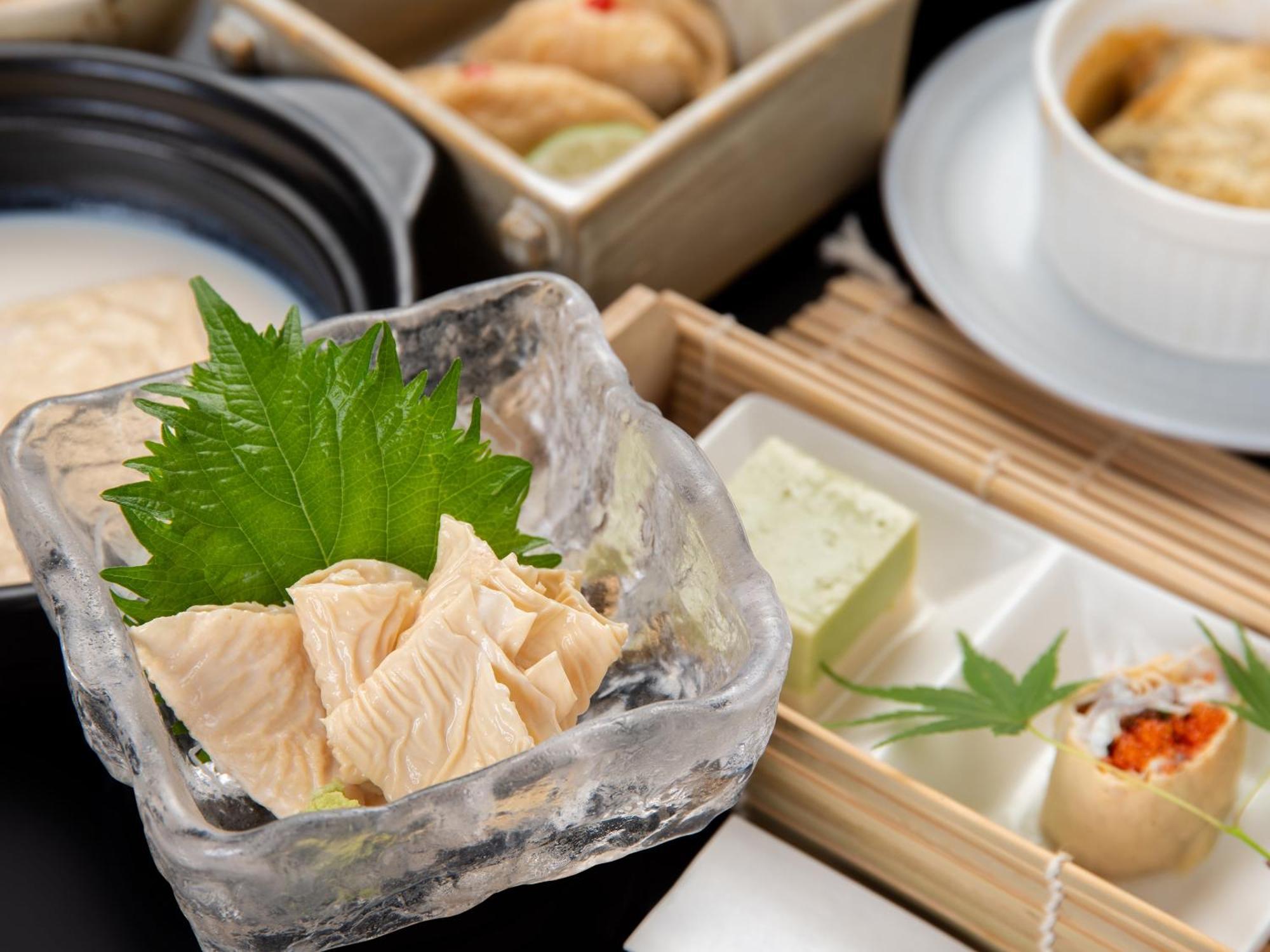 Togakubo Hotel Isehara Екстериор снимка